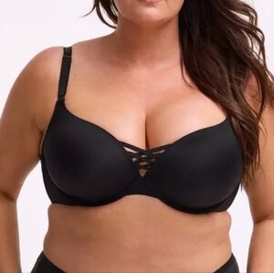 Torrid Black Crisscross Detail Bra Size 38D